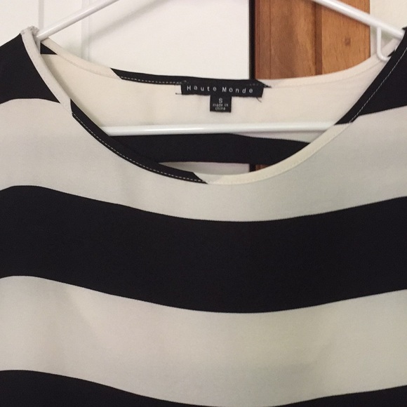 Black and white striped top - Picture 2 of 4